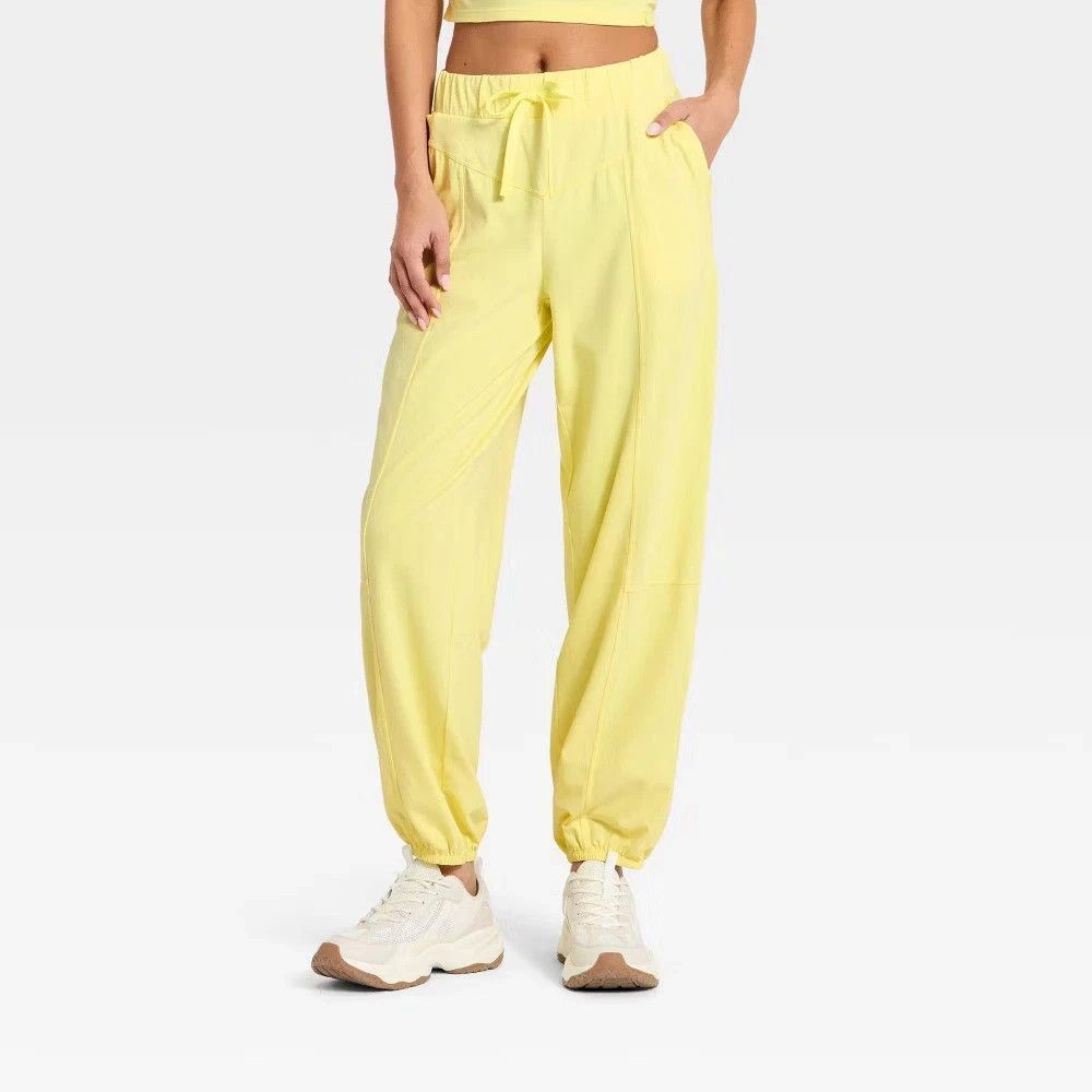 JoyLab Women's Washed Jersey Jogger Pants Yellow L NWT